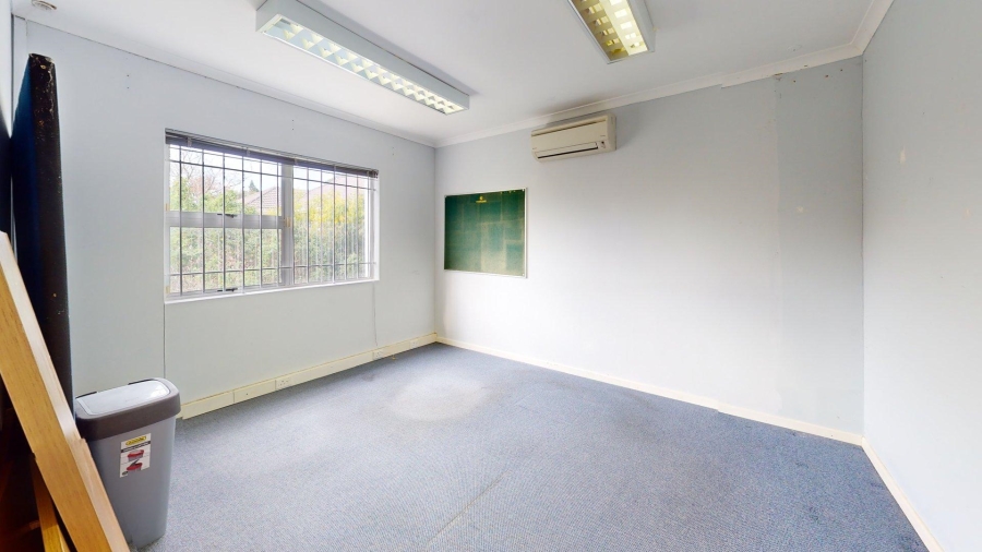 To Let commercial Property for Rent in Walmer Eastern Cape